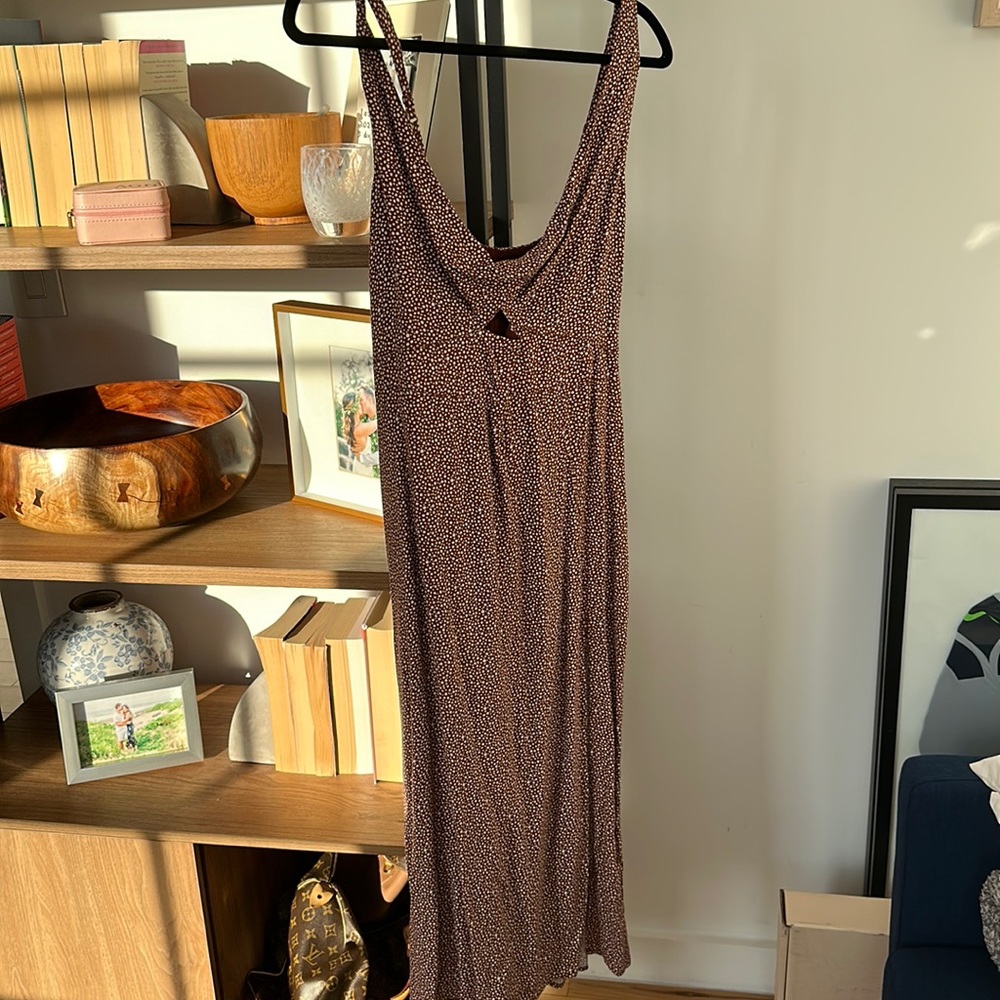 Cute Abercrombie midi dress with slit